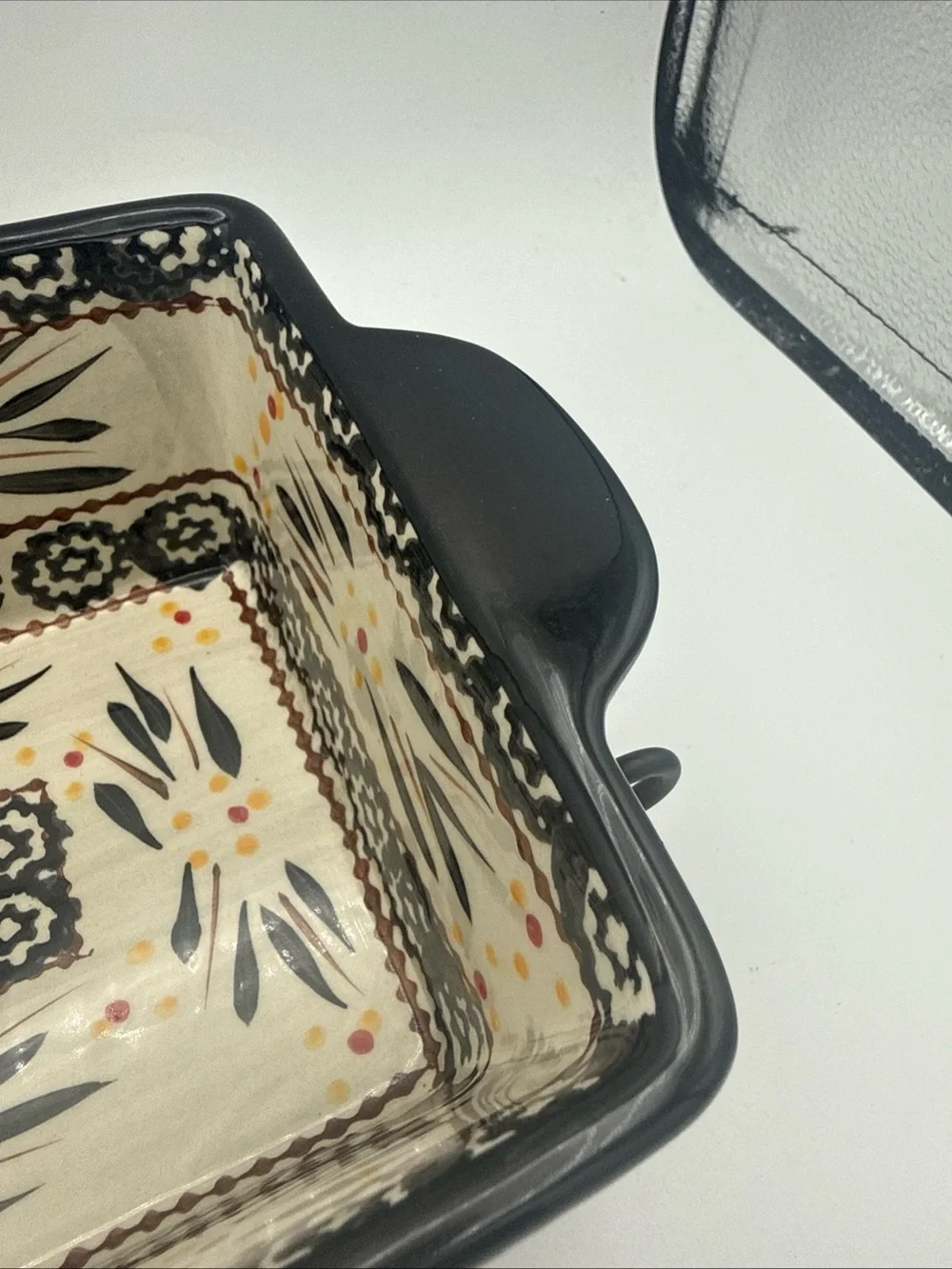 Decorative Black Ceramic Wax Warmer with Floral Accent